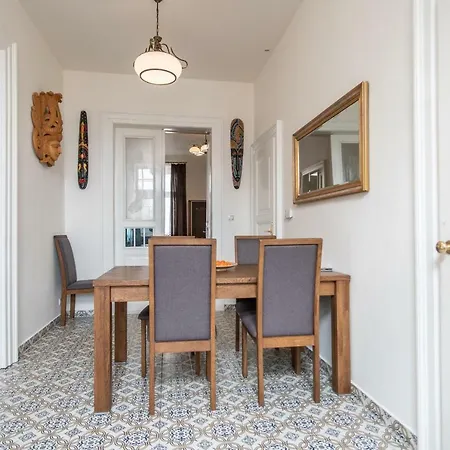 Family Friendly In Karlin Near The Centre By Easybnb *