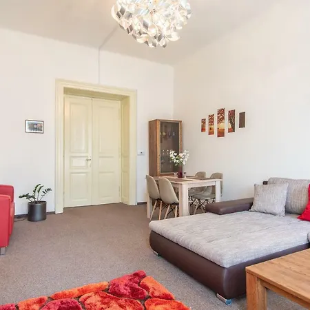 Family Friendly In Karlin Near The Centre By Easybnb Prag